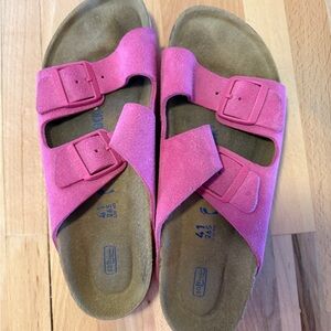 Pink suede Arizona Birkenstock 41